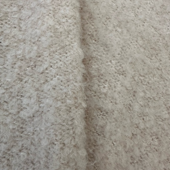 Oversized Sweater - Picture 2 of 2